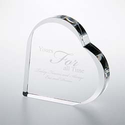 Crystal Heart Keepsake Paperweight | Personalized Gifts - UltimateCrystalAwards.com