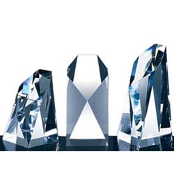 Crystal Monument Award - UltimateCrystalAwards.com
