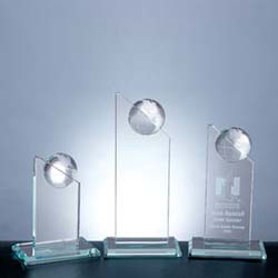 Jade Pinnacle Globe Award - UltimateCrystalAwards.com